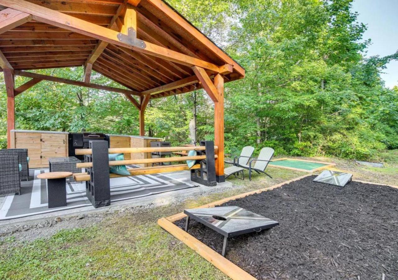 Fabulous Pet-Friendly, Family Cabin With Outdoor Kitchen, Hot Tub, Sauna, Fireplace, Theater Room, Arcade, Pool Table, And Fire Pit Within Minuties Of Dollywood Sevierville Extérieur photo