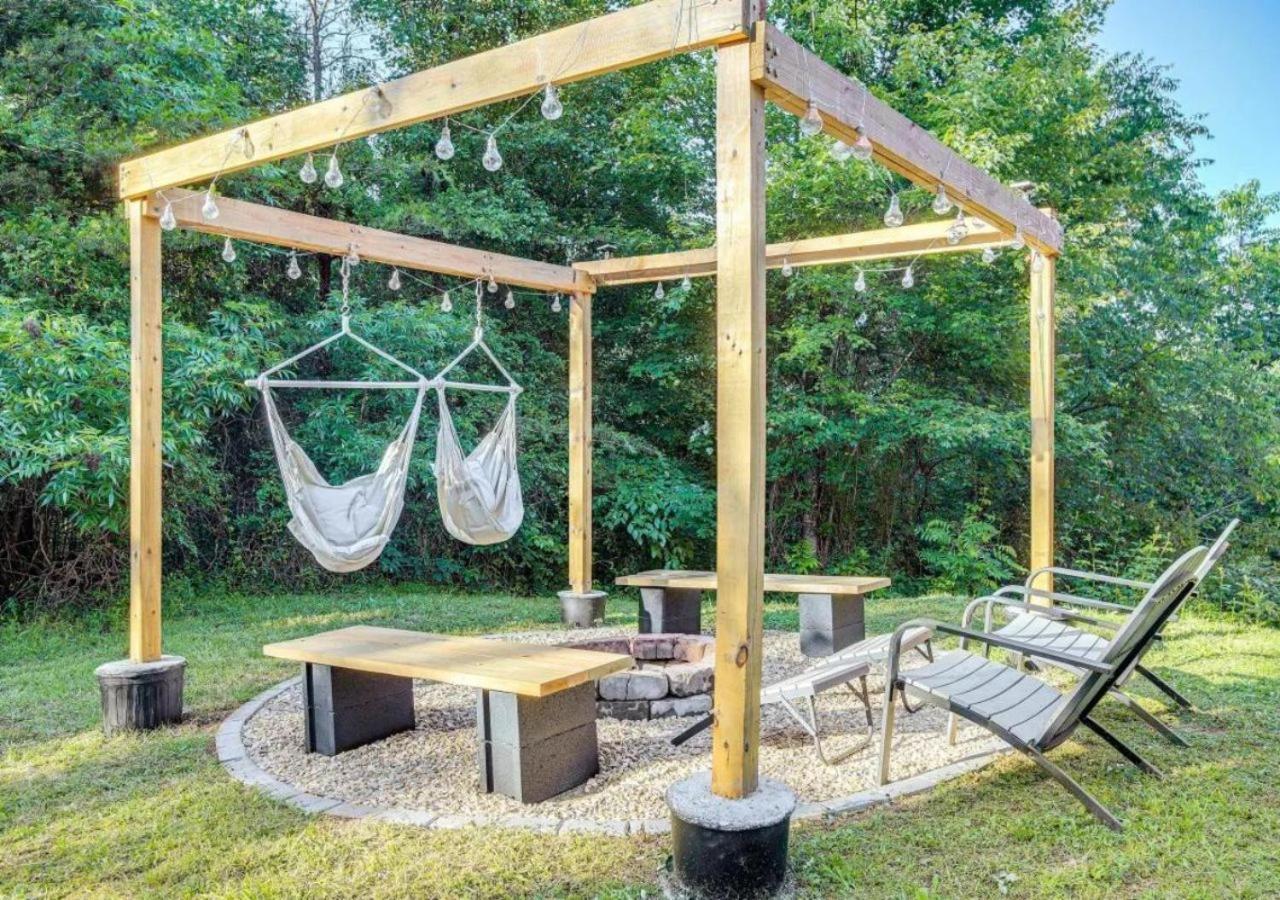 Fabulous Pet-Friendly, Family Cabin With Outdoor Kitchen, Hot Tub, Sauna, Fireplace, Theater Room, Arcade, Pool Table, And Fire Pit Within Minuties Of Dollywood Sevierville Extérieur photo