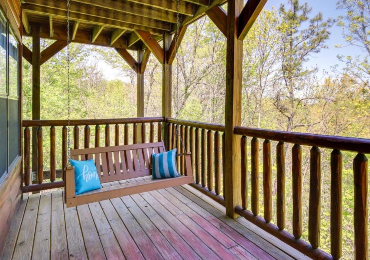 Fabulous Pet-Friendly, Family Cabin With Outdoor Kitchen, Hot Tub, Sauna, Fireplace, Theater Room, Arcade, Pool Table, And Fire Pit Within Minuties Of Dollywood Sevierville Extérieur photo