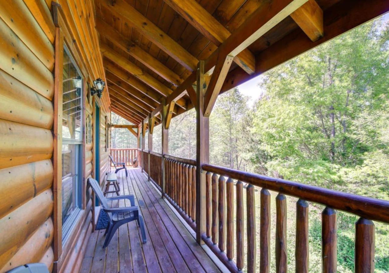 Fabulous Pet-Friendly, Family Cabin With Outdoor Kitchen, Hot Tub, Sauna, Fireplace, Theater Room, Arcade, Pool Table, And Fire Pit Within Minuties Of Dollywood Sevierville Extérieur photo